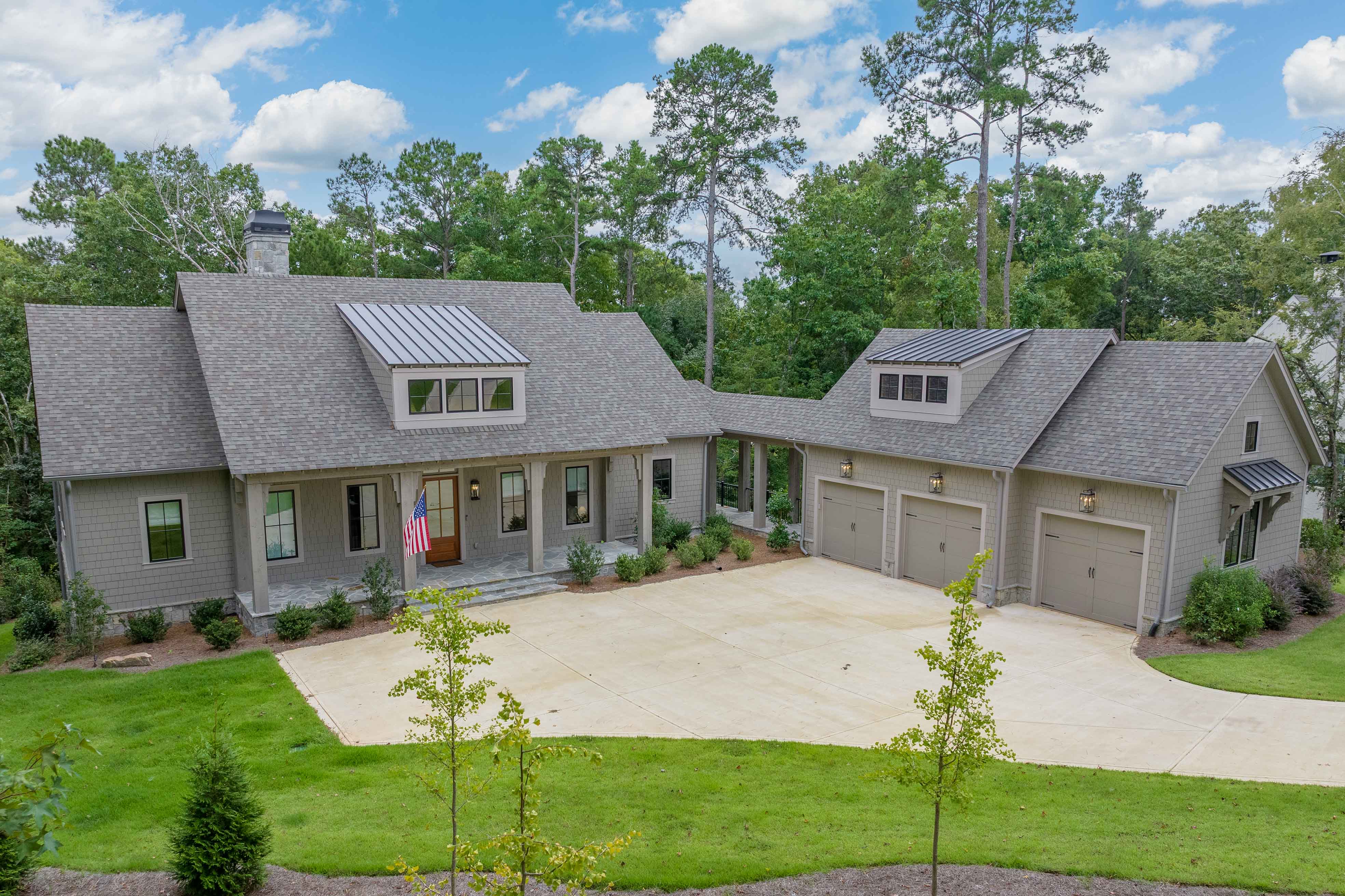 1020 Eastridge Loop image 1